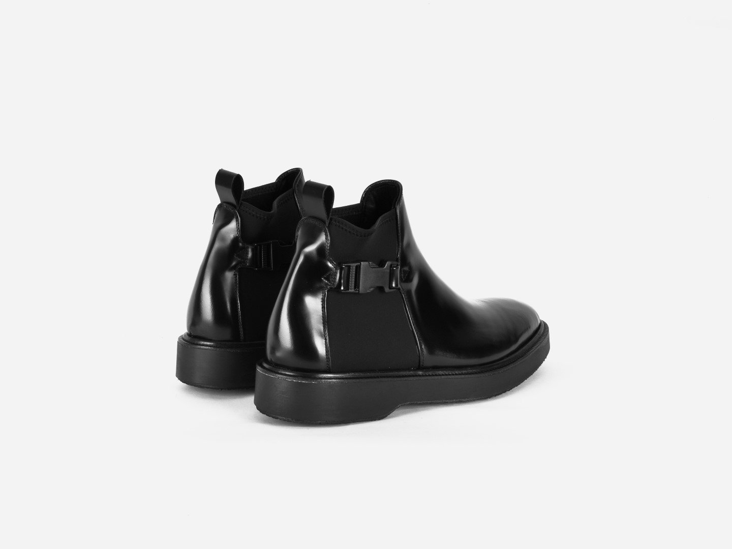pregis shay black leather chelsea boot designed in London